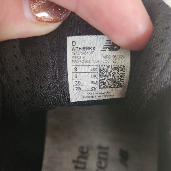 New Balance Black Gray Women's Sneakers Hierro Trail Vibram Fresh Foam 8D Wide - Picture 7 of 10